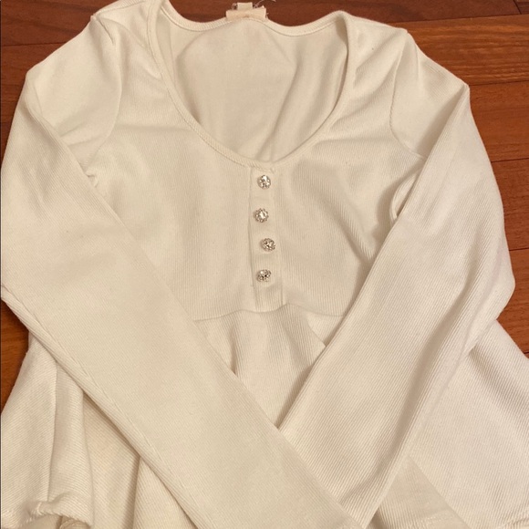 Cream V-Neck Peplum Blouse - Picture 6 of 6